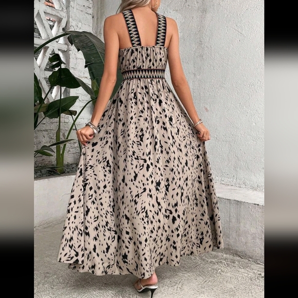 Allover Print Criss Cross Halter Neck Split Thigh Dress - Picture 6 of 6